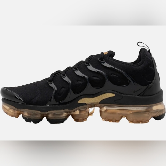 Nike Air VaporMax Plus Black Gold  - Picture 4 of 6